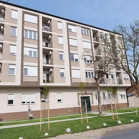 Visnja Appartamento Subotica