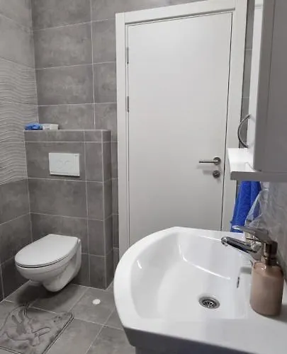 Visnja * سوبوتيتْسا