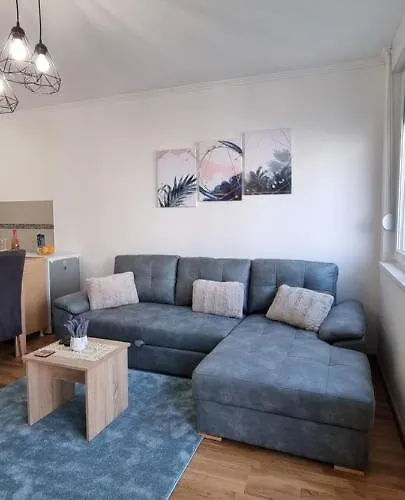 Visnja شقة سوبوتيتْسا